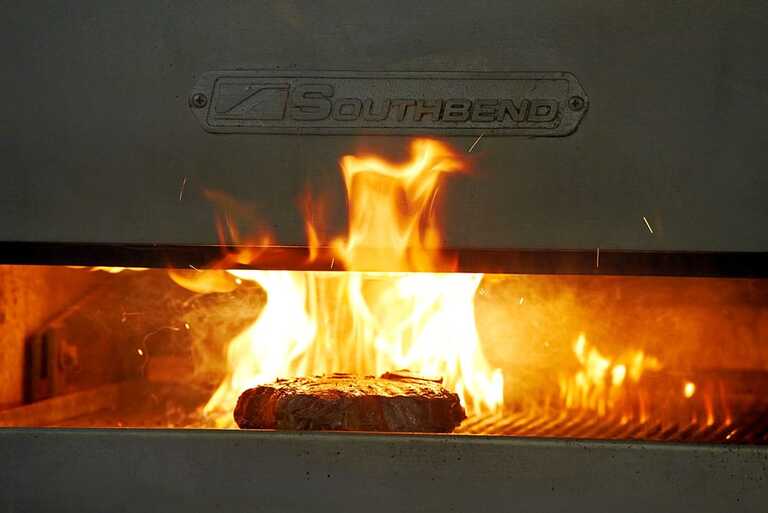 southbend grill mit steak